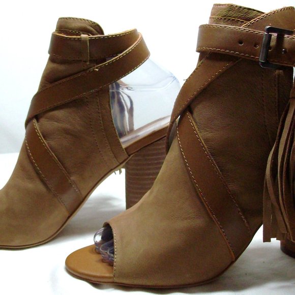 Sam Edelman Suede Open Toe Shoe with Leather Tassel and criss-cross trim  Size 6 - Picture 3 of 7